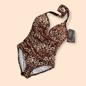 NWT Leopard One Piece 🐆